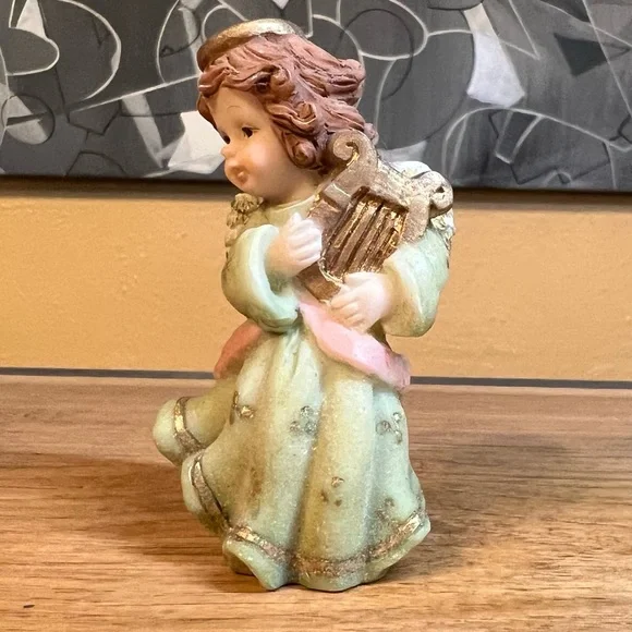Angel with Harp Figurine - Picture 2 of 5